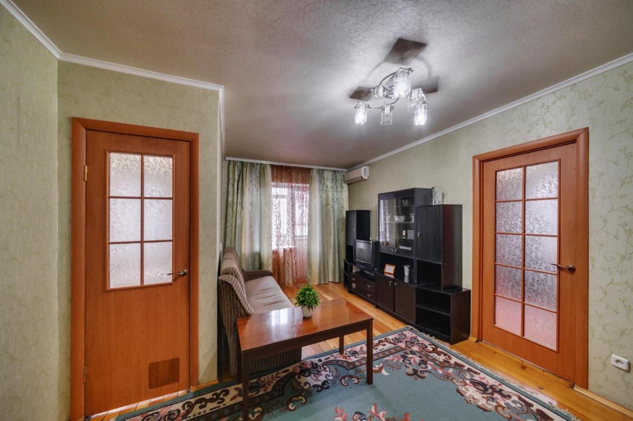 Apartment - Sobornyi Prospect 93 Zaporizhia 外观 照片